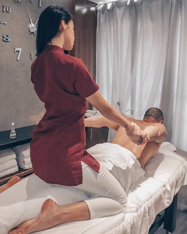 Services - Parlor / Salons