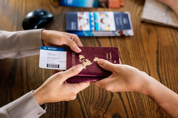 Dubai Golden Visa in  listed under Services - Other