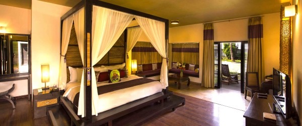 Services - Hotels / Resorts